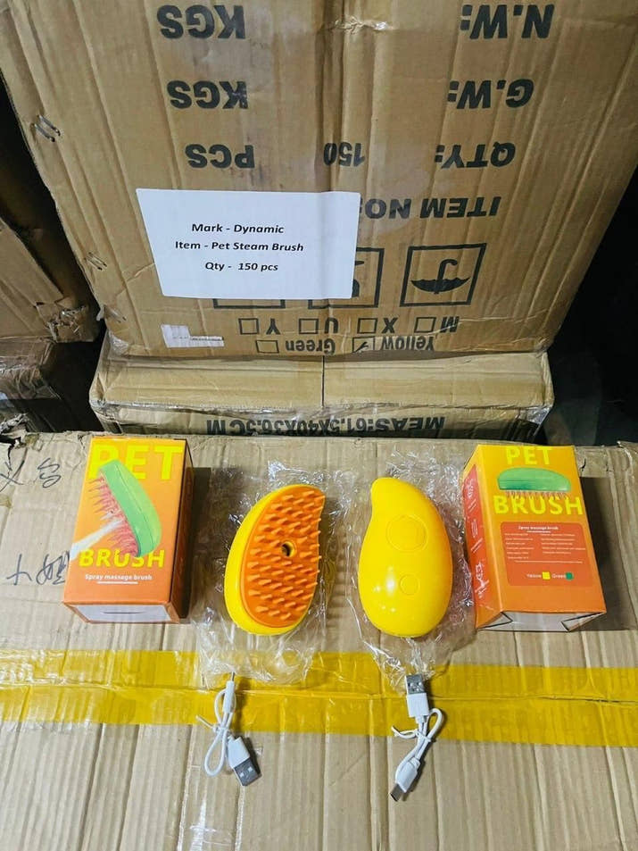 3-in-1  Steaming Pet Hairbrush